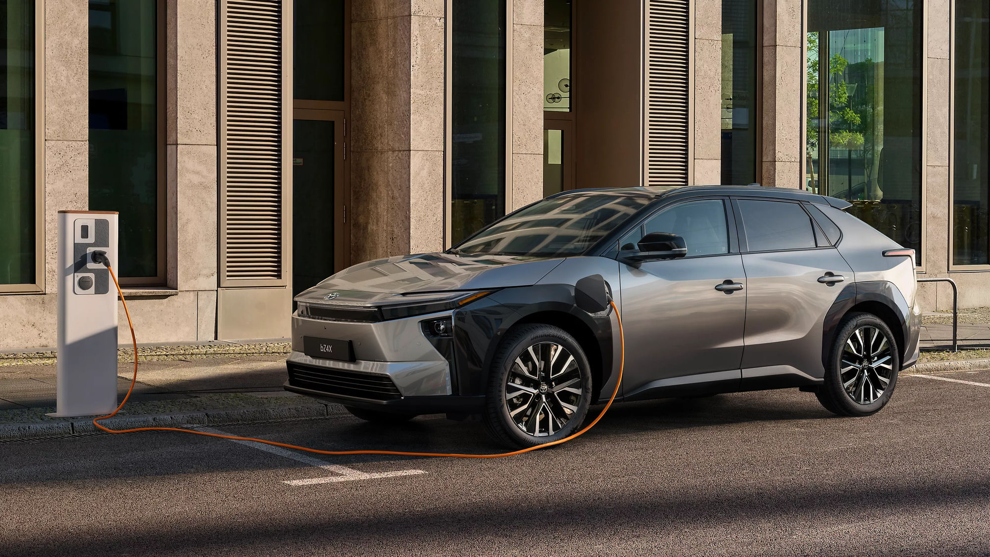 Toyota bZ4X 2026 en charge - 100% &Eacute;lectrique